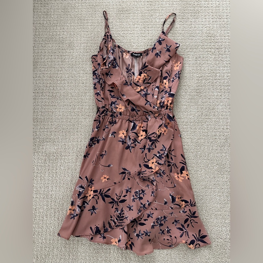 Express pink floral dress XS